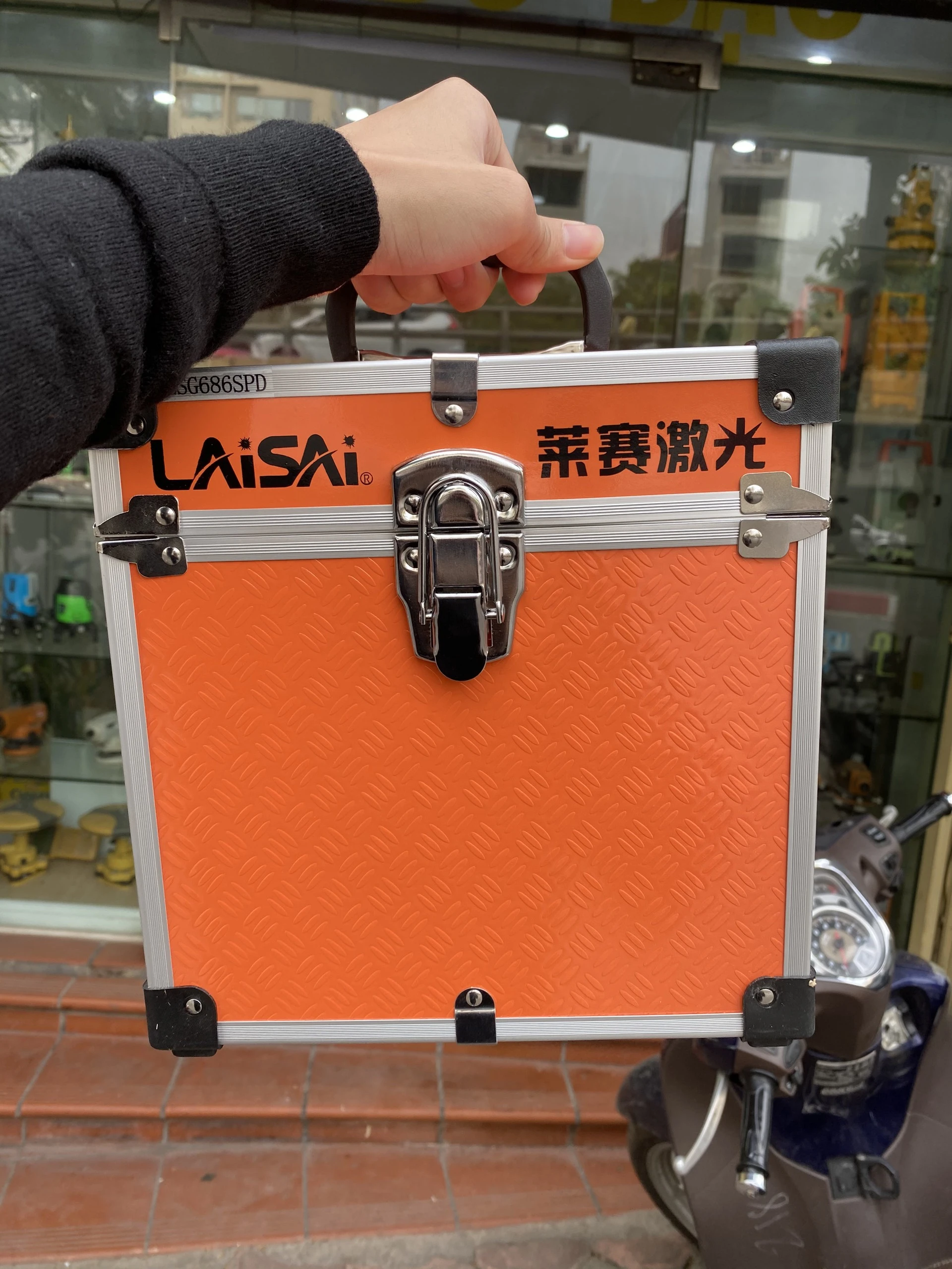 Máy cân bằng Laser Laisai LSG686SPD bóng Led siêu sáng 5 tia xanh - Tổng kho máy cân bằng Laisai chính hãng Geotes