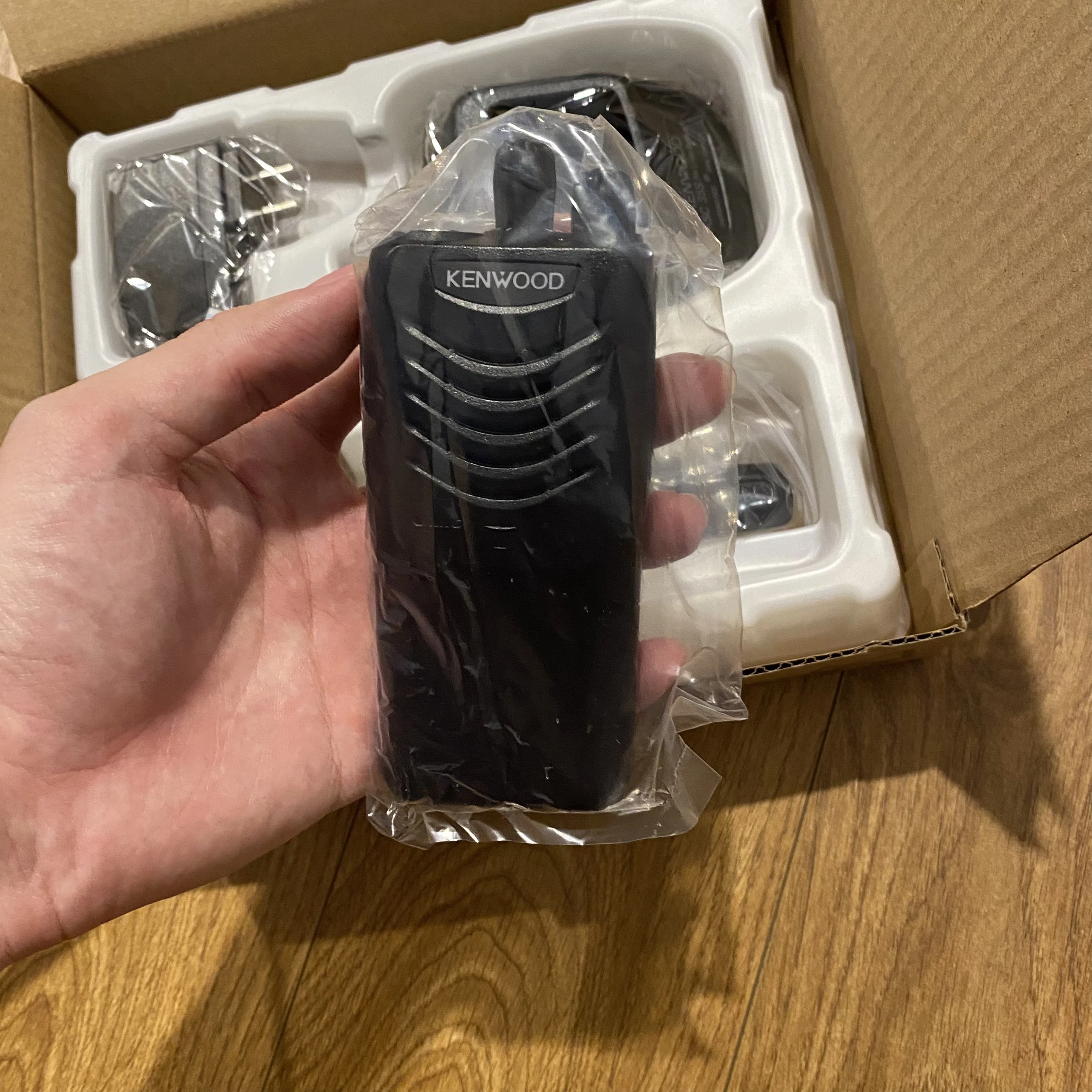 Bộ đàm Kenwood TK-2000